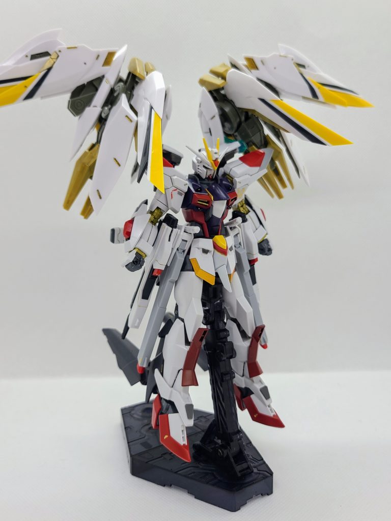 装備バックパック ウイングユニット「Destiny〔ﾃﾞｽﾃｨﾆｰ〕」砲撃機能が搭載されたデスティニーのバックパックのような位置づけで最大稼働時には光翼が展開される。天命もとい運命を背負うと言う意味で命名 1<3u 高エネルギー ビームライフル┗「Amore〔ｱﾓｰﾚ〕」ライフリ、イモジャと同モデルだが連射性能を下げ威力を向上させたビームライフル。また、最大稼働時には腰部レールガンにマウントされたライフルを使用するため使い捨ててしまう。XY-D23-XX 高エネルギービームライフル「Adam〔ｱﾀﾞﾑ〕」「Eve〔ｲｳﾞ〕」名称が異なるがストフリと同モデルのビームライフル。