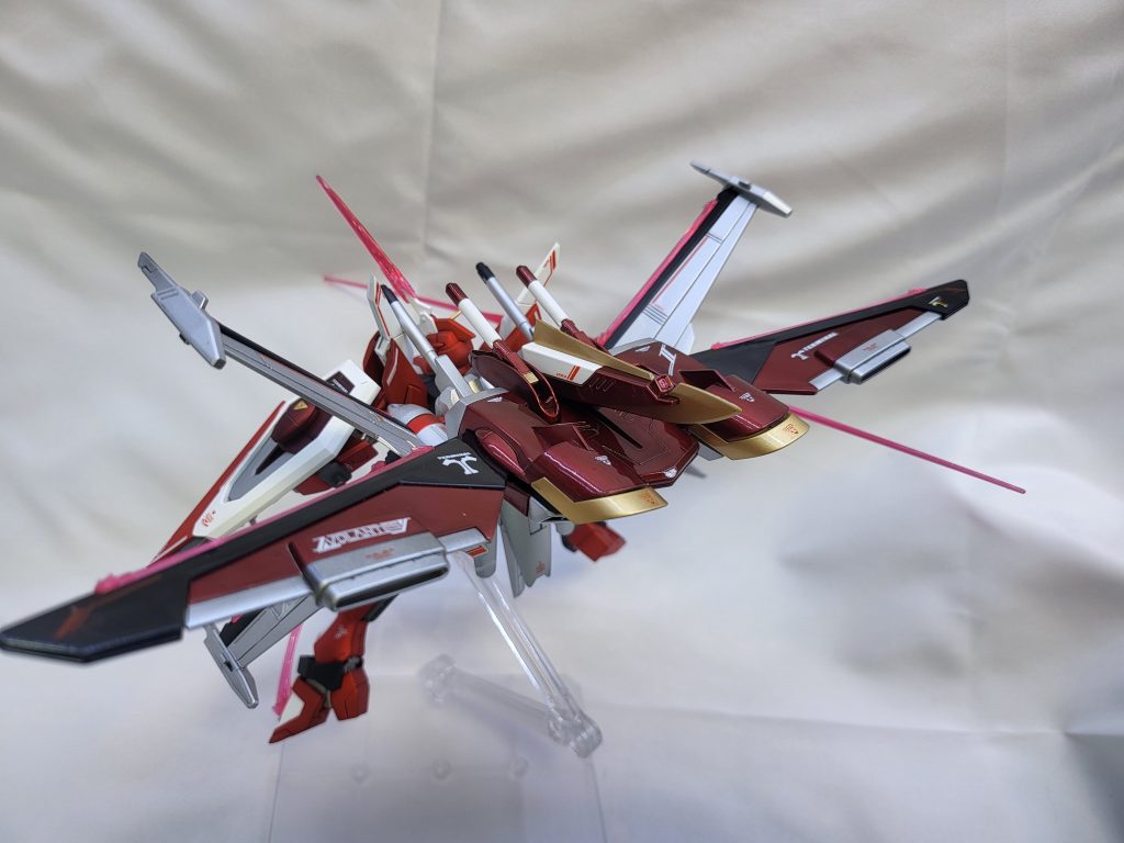 フォランテスのシルバーはスターブライトシルバーのみ。ホワイトはEXホワイト。