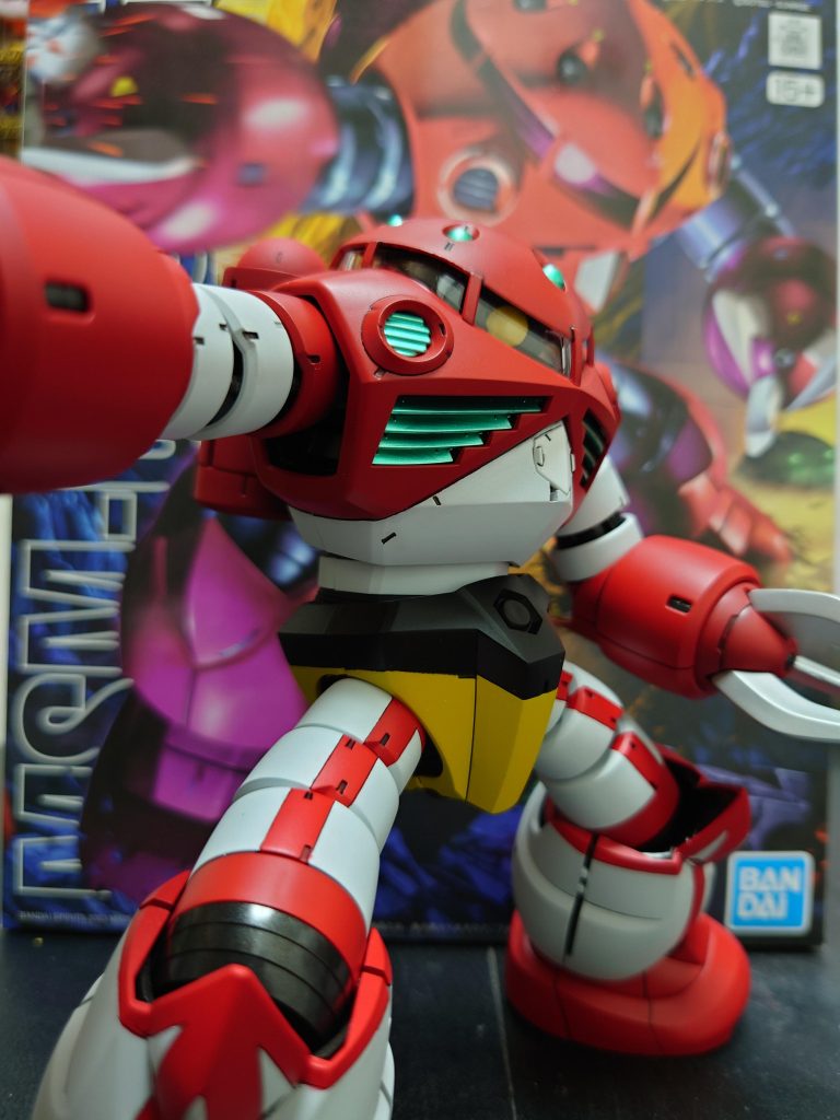 黄色パンツが映えます。