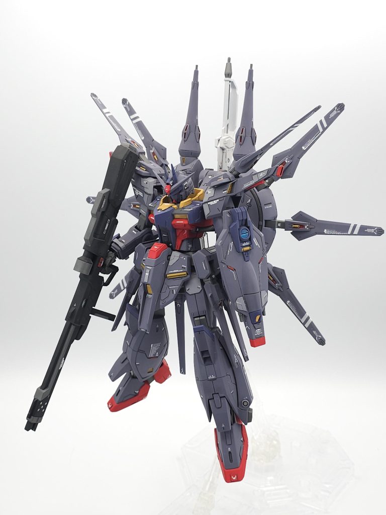 複合兵装防盾システムも復活装備Iフィールド発生装置の様なものを付けています!