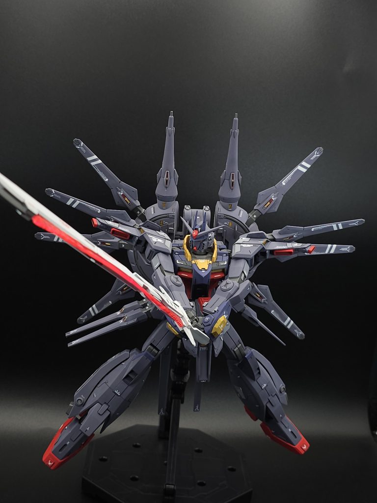 エクスカリバーレーザー対艦刀を背中にマウント装備ファウンデーションのモビルスーツにも対抗できます