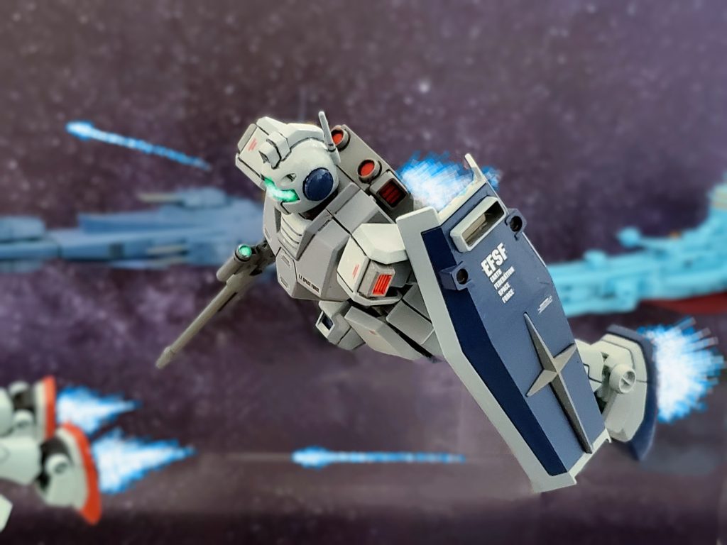 交戦宙域が迫り、発艦して先行するMS部隊😎✨今回も全員が生きて還れるようコクピットで十字を切り祈るノボトニー中佐であった…🙏