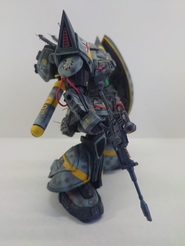 肩アーマーもボリュームアップキマイラ隊のデカールデカすぎ😅