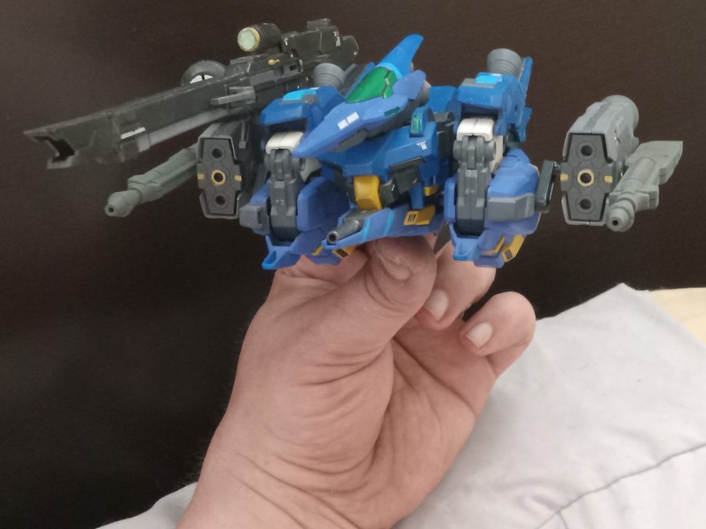 これはウェーブライダーモードです。最もクールな変形の一つだと思います