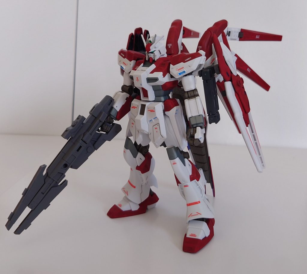 ファンネルとガンビットいっぱいくっつけよう、というコンセプトシールドもファンネルっていう設定負荷やばそう赤いのは赤い塗料を間違って2つ買ったからなんだぜ！