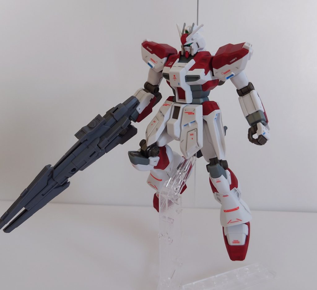 ポーズを変えるのに背中の武装が邪魔なので外したら軽装モードっぽくなったクールビズ