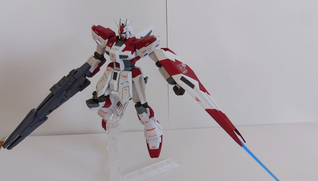 シールド君はビームサーベルも出せる！守りも突撃も出来る　強い( 当社比)