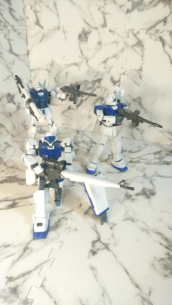 アムロ「お前達さえ居なければれば、僕は最前線で戦えるんだ！」