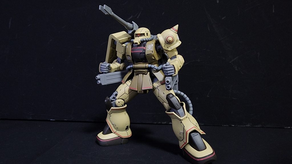 キャノン系はポージングが難しい。