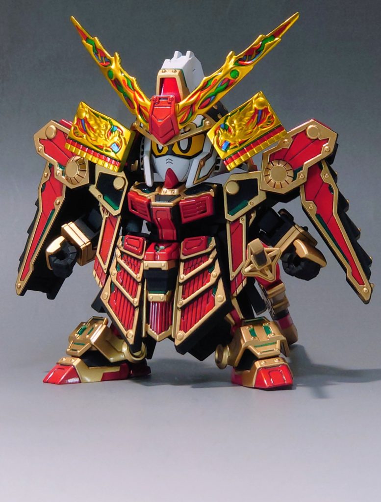 各部の肉抜き穴埋めを行い、抜きの関係で歪な形になってる鋲を市販パーツで置き換えてます。また正面から見た時にお腹がスカスカに見えたのでお腹を左右で1mmずつ幅増ししました。