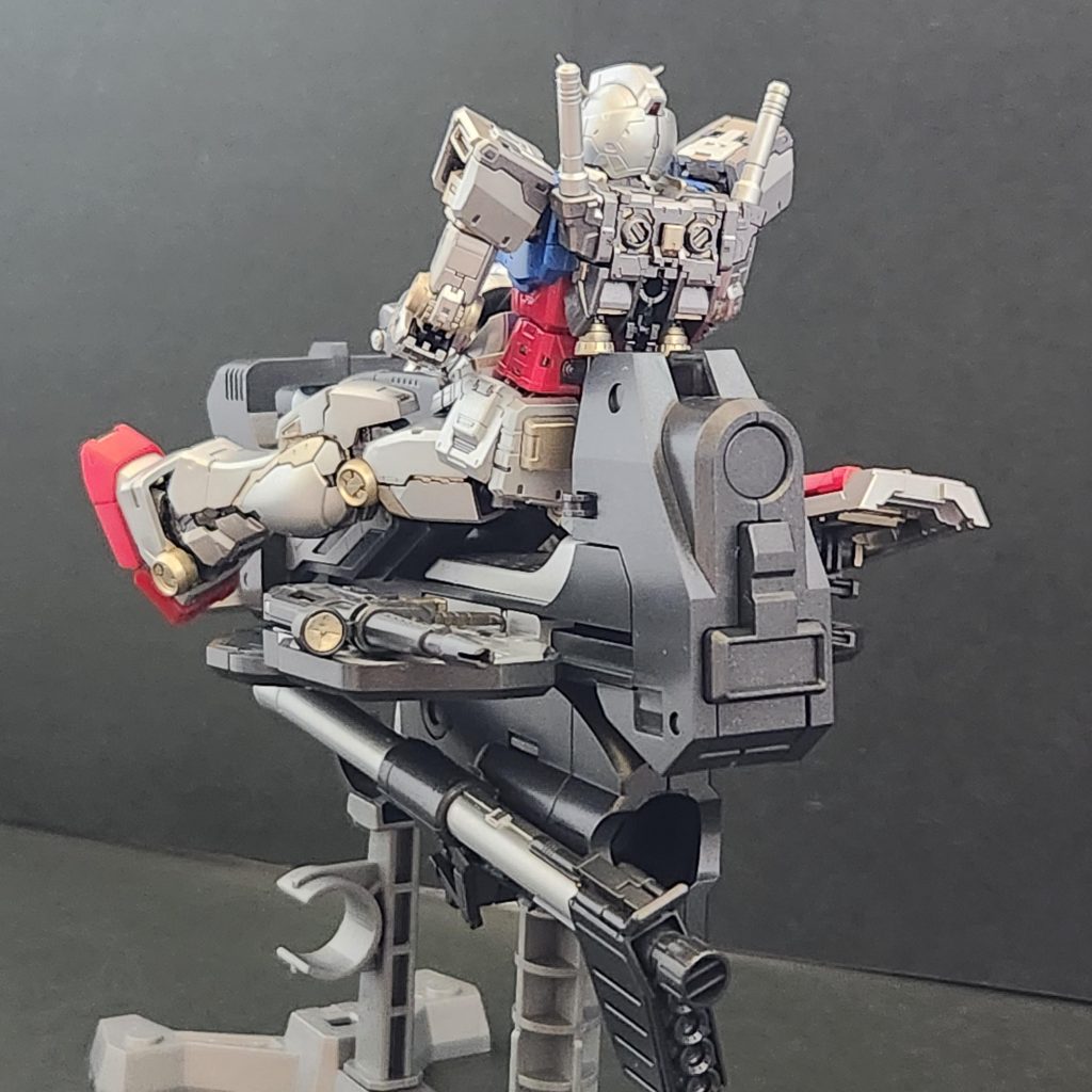 百式のメガバズーカランチャーみたいな感じ。