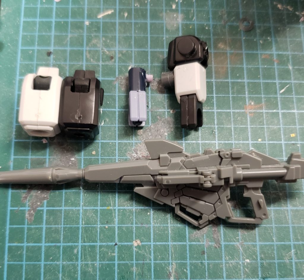 腕部はこのような簡単な構造で作ってあります。塗り分けるだけでだいぶ変わります。ショックアブソーバー写真撮り忘れた...