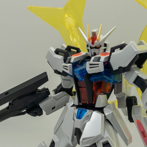 ストライクガンダム＋ユニバースブースター