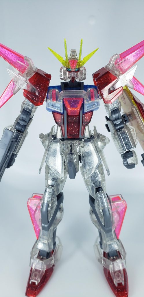 ほぼ素組みなのでざっくりと…。外装のクリア部分を4000番6000番8000番10000番で磨きまくりました!!シンプル故に集中力が切れやすくて動画を流しながらなんとか繋いでいましたwちょっと荒いところはありますがテカテカなのでOKです!!ではいくつか別アングルを載せてお暇します!お目汚し失礼しますた!