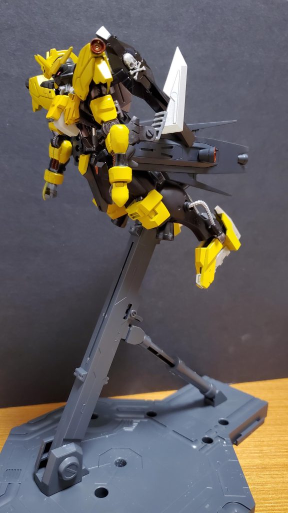 バックパックにはドクロマークを追加!このエングレーブにはタクティカルアドバンテージはありませんwただの趣味ですw