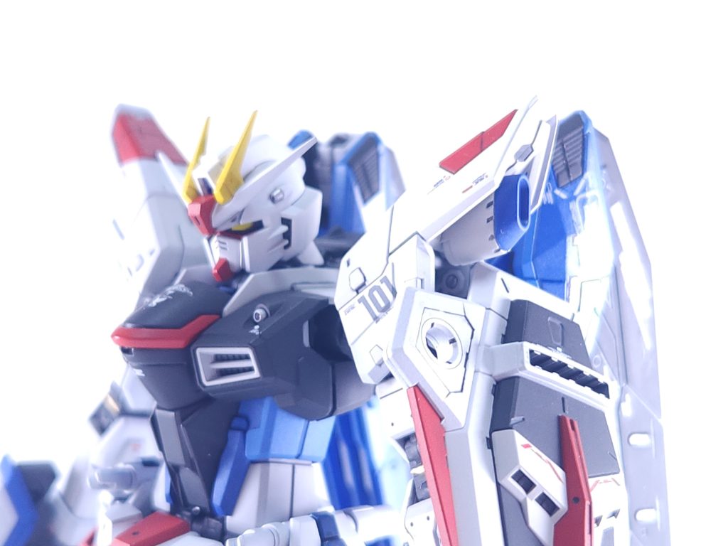 舞い降りる剣–8枚目/制作者:茶大佐