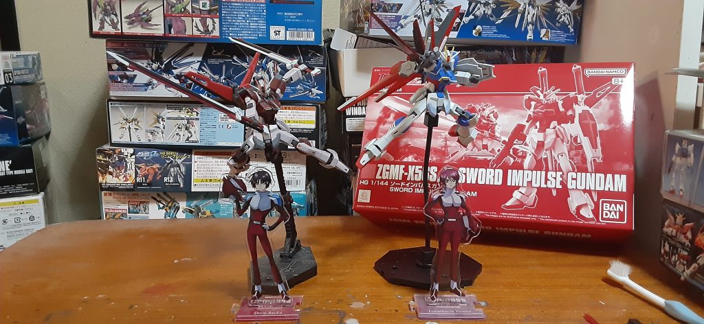 劇場版だとシンは乗らなかったけど、元パイロットだしやっぱり似合う。てか先に機体情報出た時インパルスがいたからてっきりシンが乗るかと思ってました。後々フォースもSPEC2カラーにします。