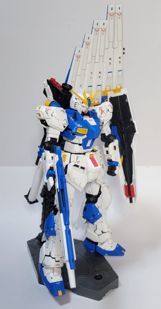 白:クールホワイト青:原色シアン+ホワイトで調色赤:レッド+ホワイトで調色黄:黄橙色を調色フレーム:ミッドナイトブルー
