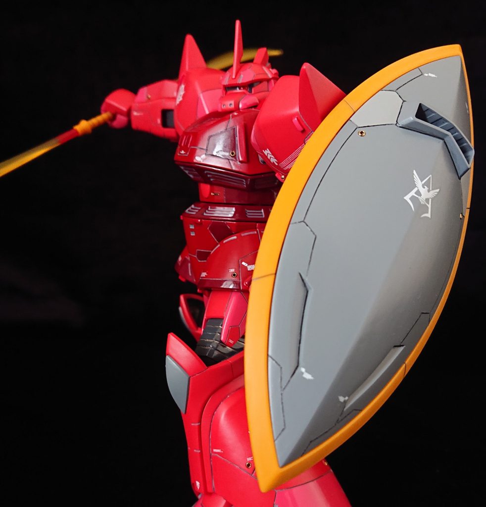  ゲンゴロウシールド、これまた、塗装ムラができそうだが、何とか、様に。 マサイ族の戦士の盾をモチーフにしたのかな🤔ｿｯｸﾘﾈ。 和風っぽさから、インディアンみたいに見えて来ます。