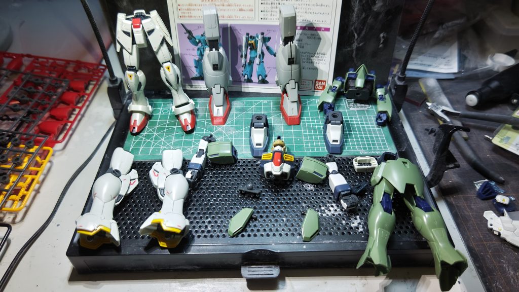 このパーツから作製します。