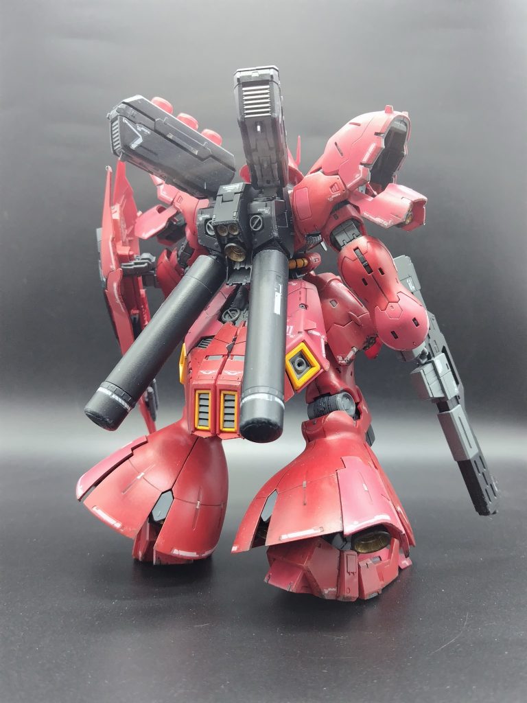 ポロリがひでーとの評判でしたがそこまでひどいとは思いませんでした。足の爪先可動部分のCジョイントくらいかな、気になったの。