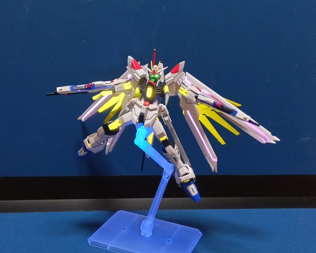 飛ばすrｺﾞﾎﾝｺﾞﾎﾝ...改めて AQM/S-2028 トヴァシュトリ 超高インパルス砲カルラに真っ二つに斬られていましたね。