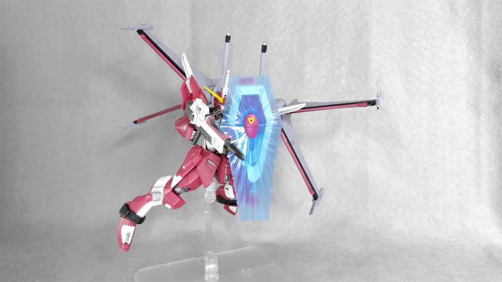 ビームシールドも展開出来ます。