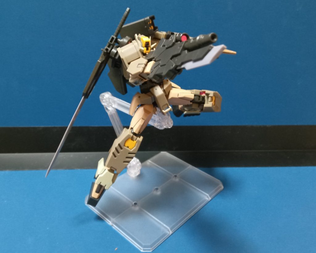 ヘビーマシンガン銃口の下に剣?が付いているのがカッコいいです。