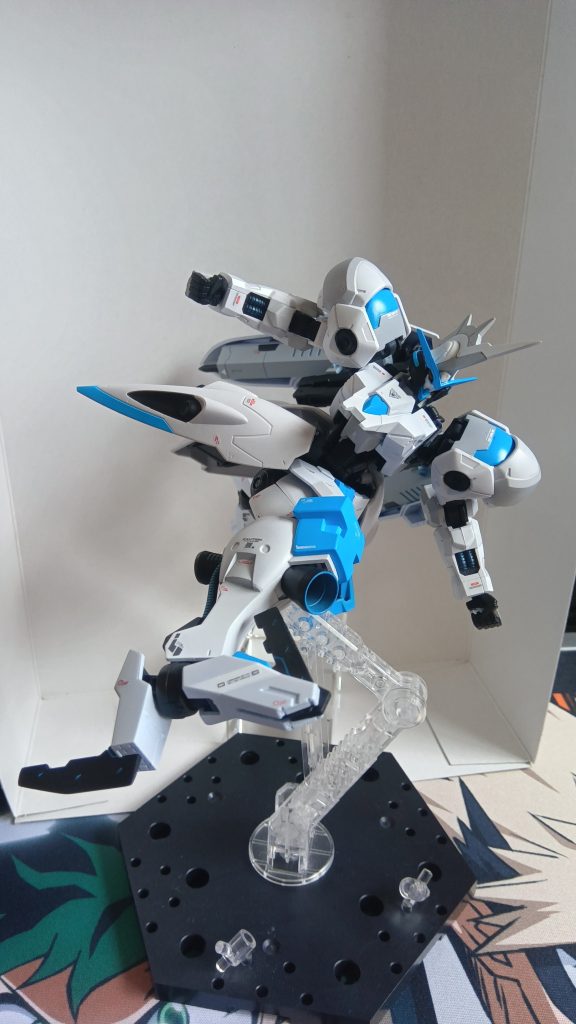 ハンターエッジは切断するのではなく打撃なんですね。