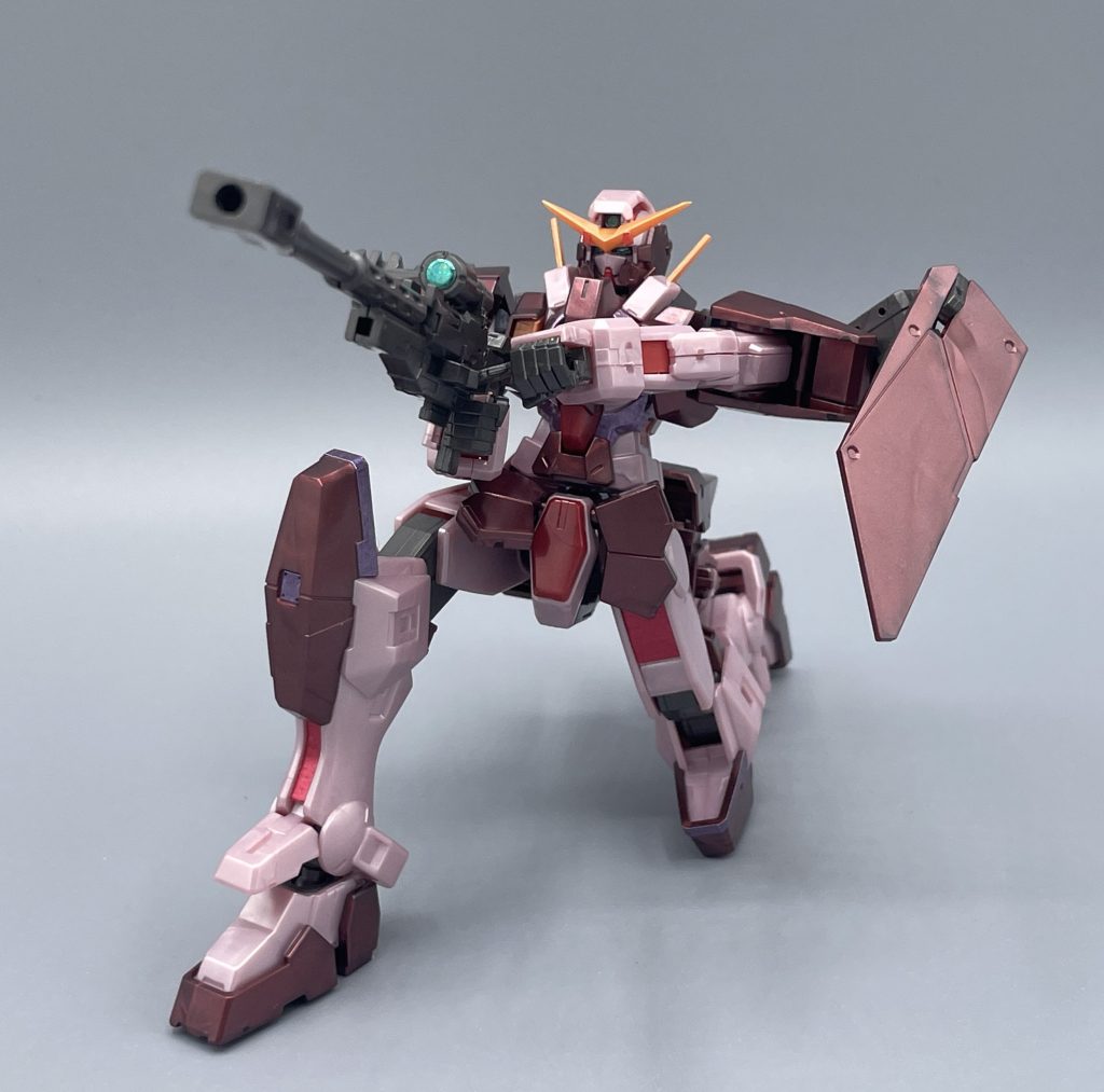 GNスナイパーライフル　デュナメスと言えばこの武装。トランザムで威力も上がった遠隔射撃・・・。想像しただけで激強でしょうね。