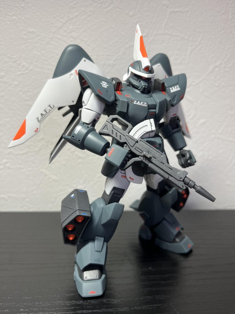 スタイル改修はウエストを2mm延長し、各部合わせ目消し。