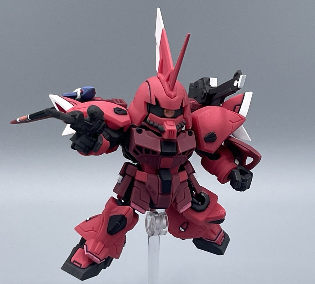 MMI-M6336E 強化ビームライフル ゲルググメナースとギャンシュトロームは、同様のライフルを装備する機体となります。ルナマリアが装備していたライフルは、銃身の長い強化型のビームライフルらしいです。 近接戦のギャン、中~遠距離のゲルググといった風に、コンパス内で戦力を分散させていたのでしょうね。