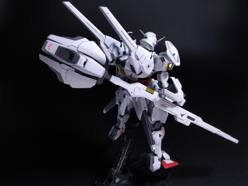 背面のエスカッシャンを取り付けたら塗装剥げしたので取り外せなくなりました😇