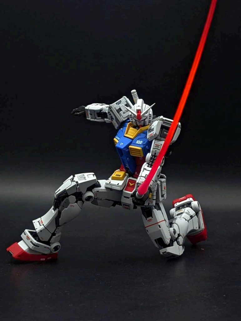 RG 1/144 RX-78-2 ガンダム Ver.2.0–2枚目/制作者：しうまい