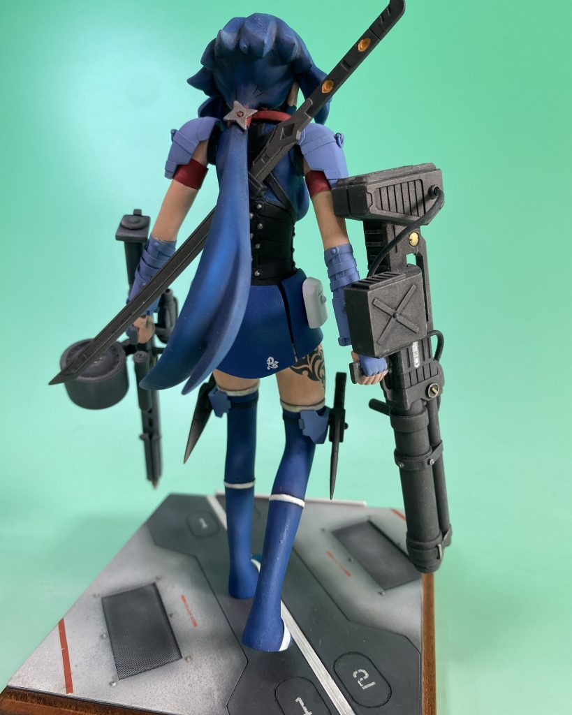 背中側ですツインテールを1つにしてヘアピンを手裏剣にしてみました