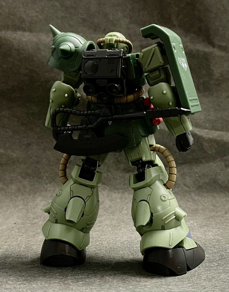 ヒートホークは腰部にマウント可能です。