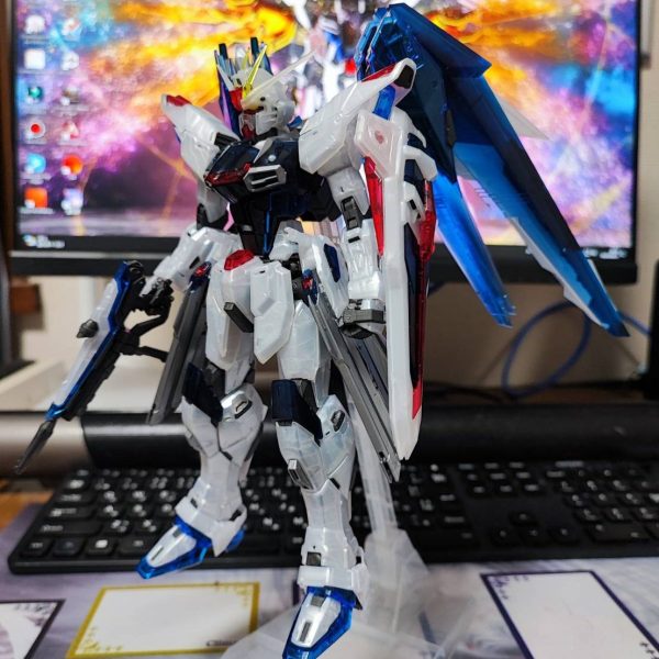 MGフリーダムガンダム Ver.2.0 クリアカラー