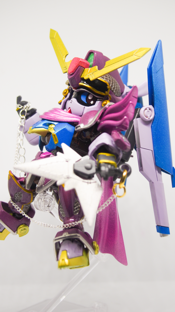 ガンダムベースでVR体験後に撮影今回は時間がほぼなかったので、キットにほんの少しの味付けと、塗装での変化で一応の「オリジナル改造ガンプラ」ということにしました。今回のコンセプトで守ろうと思ったのは①F91なのだからVSBRを搭載したい②アニメビルドメタバースの再現として「バスト」の再現は譲れない③頭部ブレードアンテナを変えれば違う子に見える！！！！でした。（それ以外は塗装に凝っただけ）