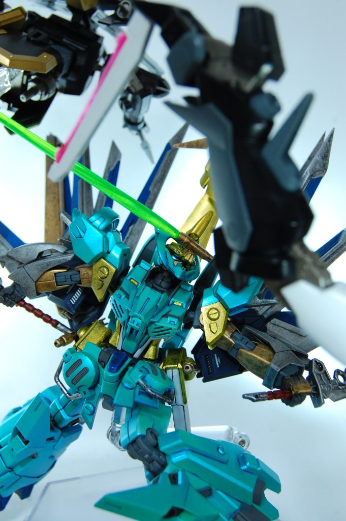 　頭部ビームサーベルでぶった切る。SEEDFREEDOM的なネタも拾って。