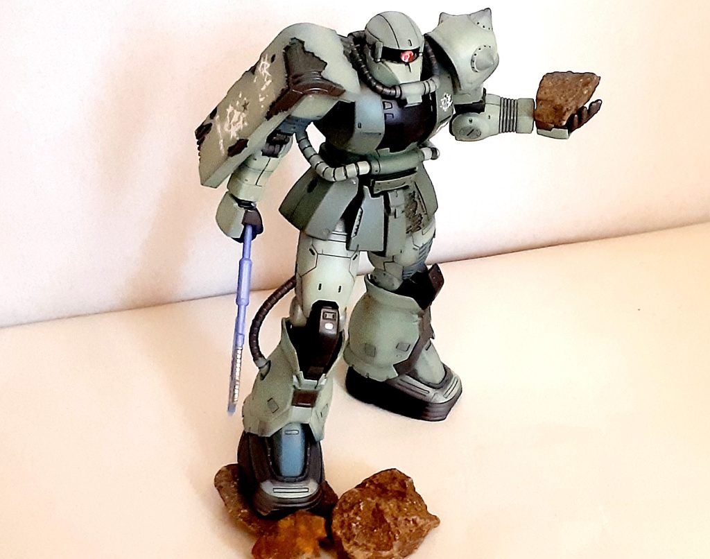 武器の岩石！武士の戦も投石の攻撃が結構な割合占めていたと逃げ若でやってましたね。 