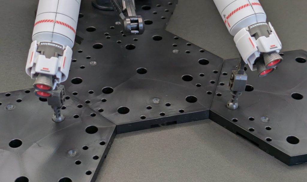 これがなかったら両面テープで台座に貼り付けるとこでした(笑)