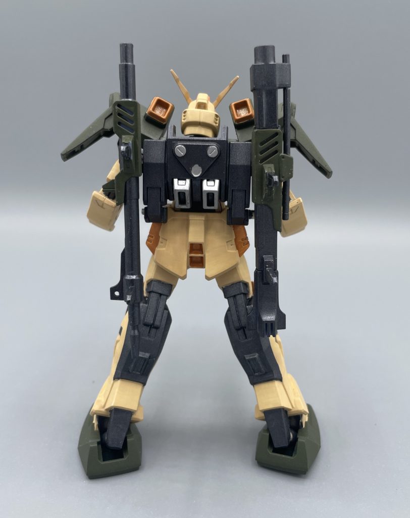 バックショット 特徴的な武装は、一応背中に背負うことが出来ます。                   しかし・・・