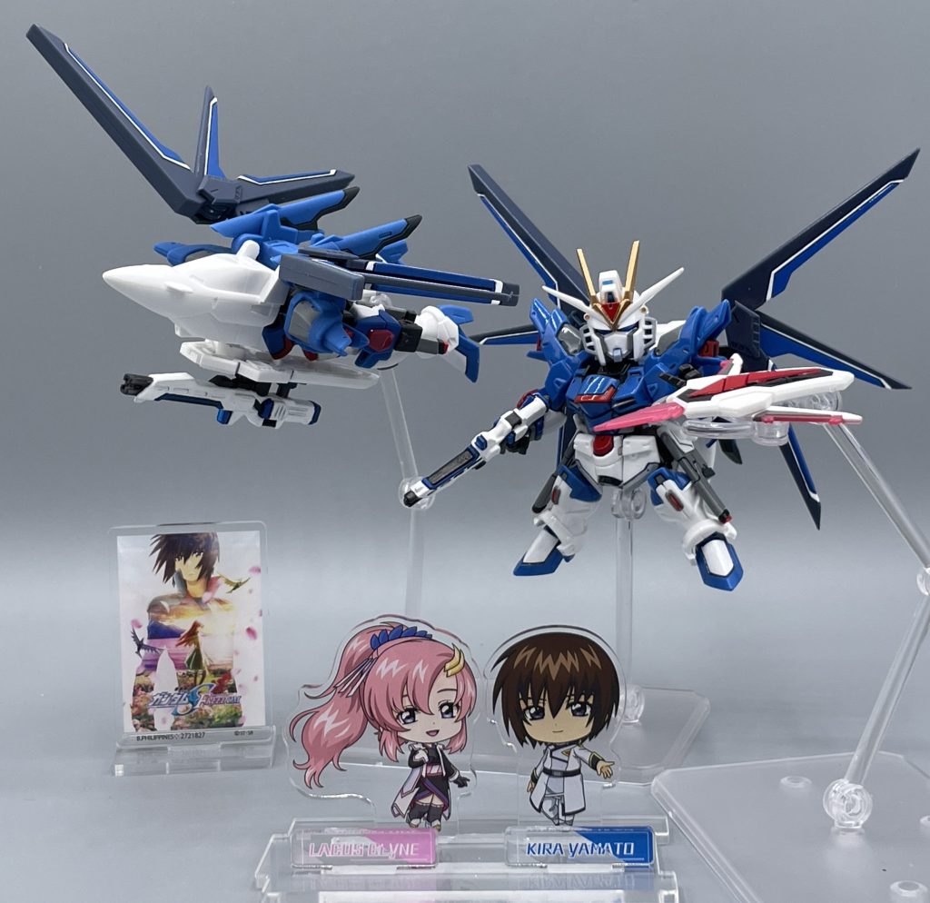 好きなもの詰め合わせセット この光景が見られて、私は幸せです。全部ちっちゃくて可愛い。あーだこーだと、問題点を書いてきましたが、私はモビリティ・ジョイントが大好きです。そして、このライフリも大好きです。 光沢ver.は、目の前にずっと飾っています。SDEXも組み立てましたが、私はモビリティ・ジョイントの造形・サイズ感の方が好みです。 昨今の原材料高騰の中で、こうしたおもちゃを作り続けてくれる企業様には感謝(と少しの意見w)しかございません。 モビリティ・ジョイントは、プラモではSD商品化しにくい機体もラインナップしてくれる「新体系のSDガンダム」だと自分の中では定義しています。今後も、可能な限り購入を続けていけたらと思います。どうか、このシリーズが長く長く続きますように・・・。なら文句言うなや!という皆様のツッコミが聞こえてきそうです^^; 笑 最後までご覧いただき、ありがとうございました!!