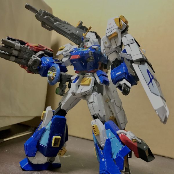 RX-78NT-1.5 (改修型)ナンバーズウェポン装備