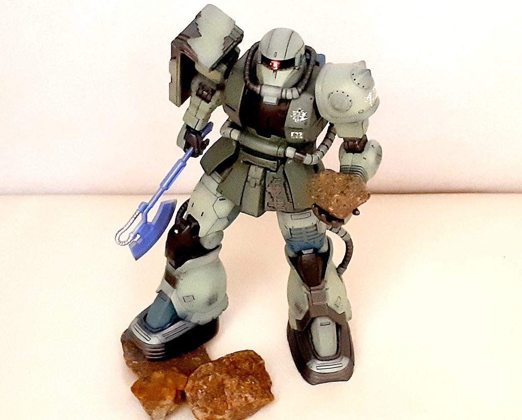 賛否ありますがアムロがドアンザク廃棄するのってどうなんでしょうね？ウォルド機も水没させてましたね。あれを回収、改修して高機動ドアンザクにして島を防衛してほしいですね。 