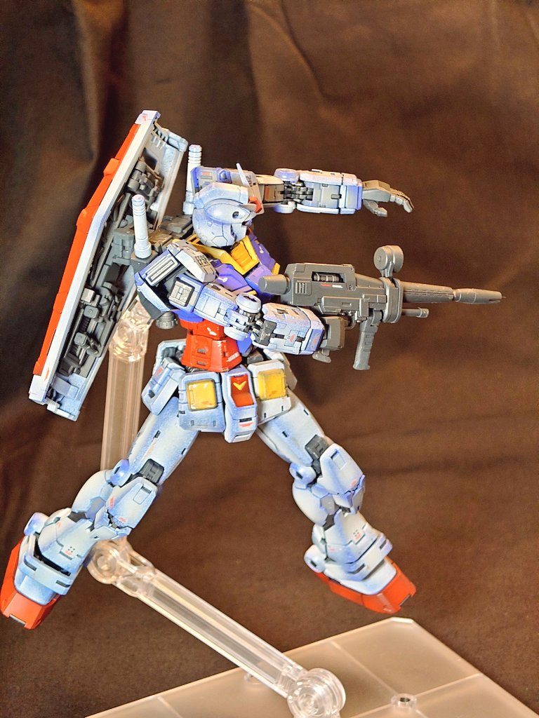 RG ガンダムver.2.0–4枚目/制作者：しさお