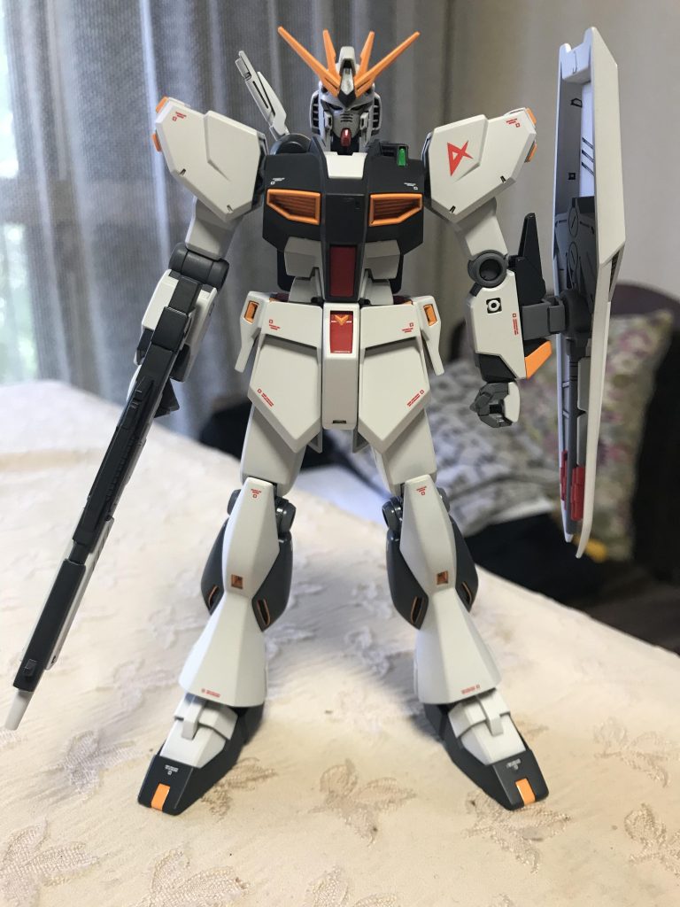 νガンダム–3枚目/制作者：銀兄