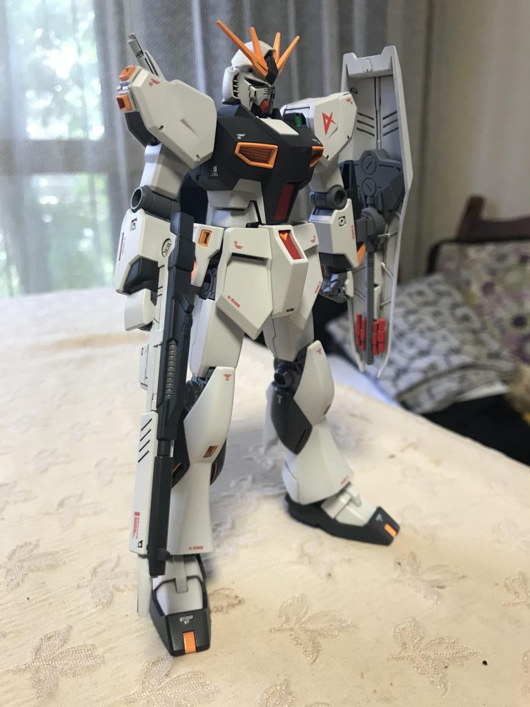 νガンダム–4枚目/制作者：銀兄