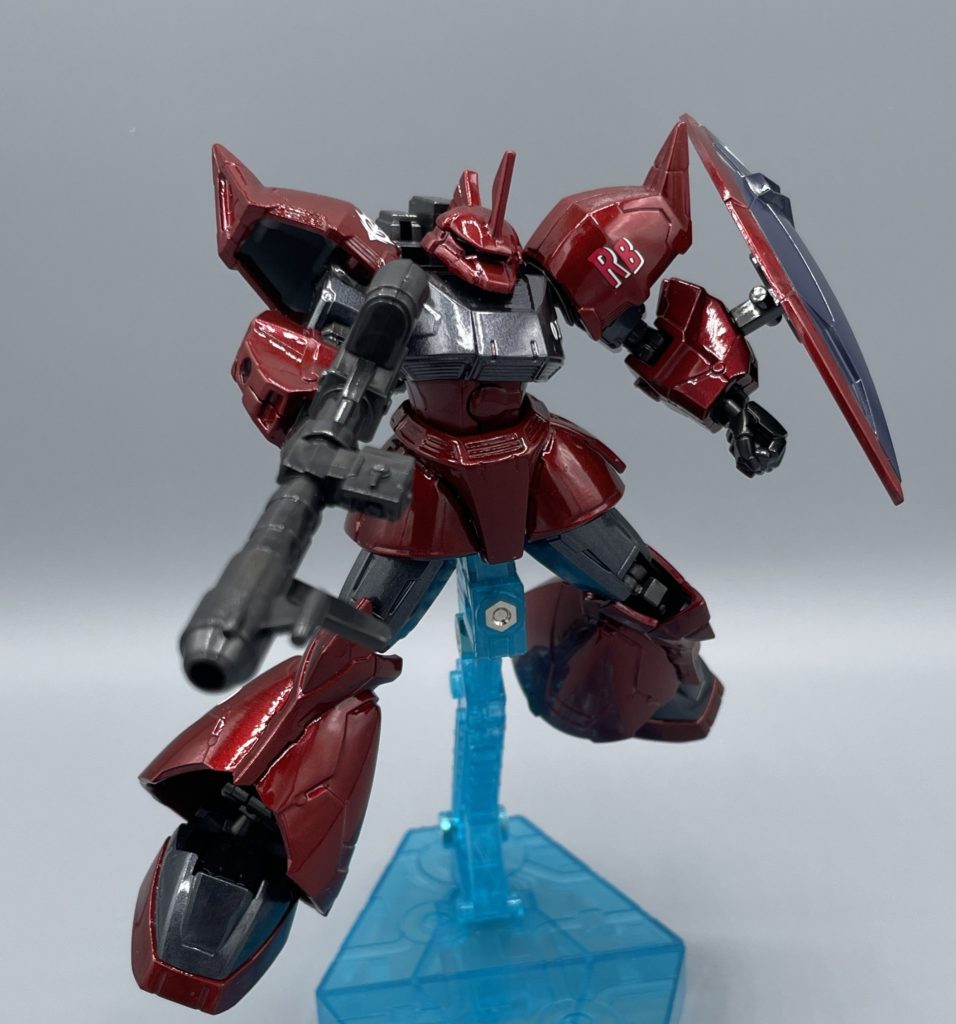 ゲルググのような大ぶりなMSは、可動範囲がどうしても損なわれがちでしたが、Gフレームのウリは何と言っても「超絶可動」です。 取らせたいポージングが、ガンガン決まります。