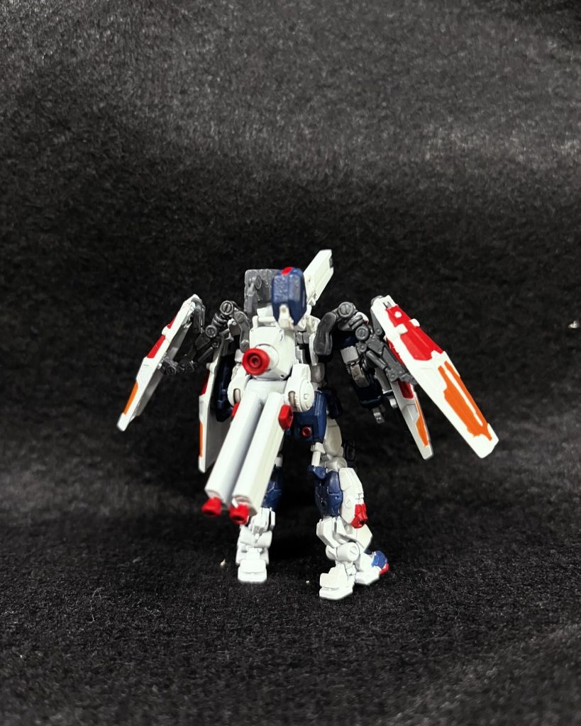 リアはジムのランドセルと自作バーニアをつけています!